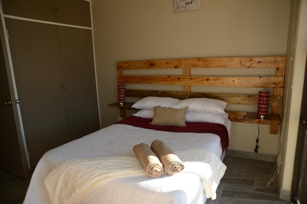 Skylight Lodge Harrismith Eksteriør bilde